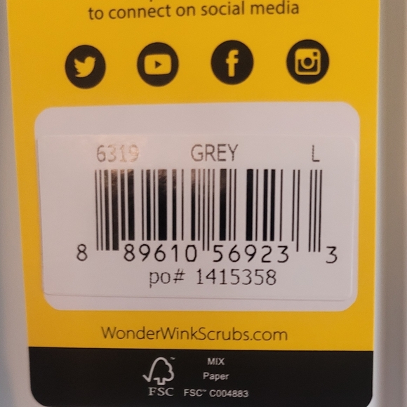 Ladies Large Scrub Top in Large - Picture 5 of 10